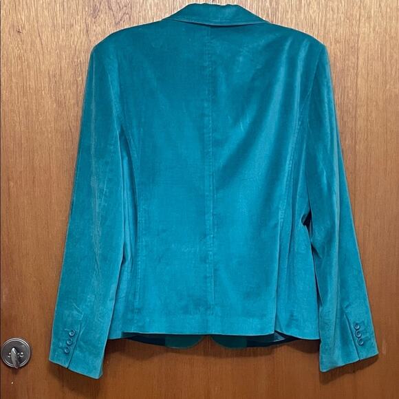 Casual Corner Teal Velvet Blazer. 8 - Picture 3 of 4